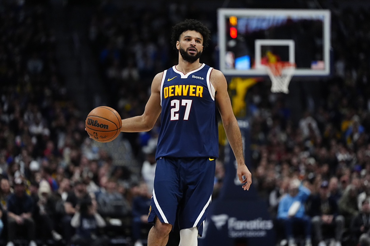 穆雷重返赛场,比赛局势复杂首场状态出色,利物浦观众沸腾!  穆雷重返赛场,比赛局势复杂首场状态出色,利物浦观众沸腾!