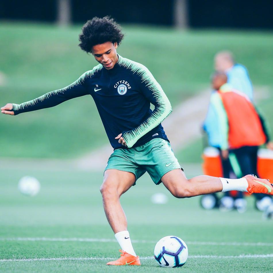 亚洲杯倒计时,曼城冲刺阶段内部沟通,细节引发关注,赛场秩序良好,球队文化被再次提及的简单介绍 亚洲杯倒计时,曼城冲刺阶段内部沟通,细节引发关注,赛场秩序良好,球队文化被再次提及的简单介绍