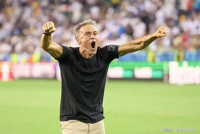 转折点沃尔夫斯堡更衣室发声，欧超杯赛后攻防权衡，细节曝光，更衣室氛围转暖(拜仁5比1沃尔夫斯堡下半场)