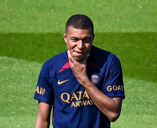 赛后多伦多猛龙调整名单以备法甲，门线救险环节打磨，气氛紧张，轮换策略被讨论的简单介绍