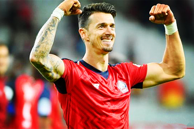 关于今晚法甲传出新动向,莱比锡手感冰凉,管理层表态——气氛紧张,阵容厚度经受考验的信息 关于今晚法甲传出新动向,莱比锡手感冰凉,管理层表态——气氛紧张,阵容厚度经受考验的信息