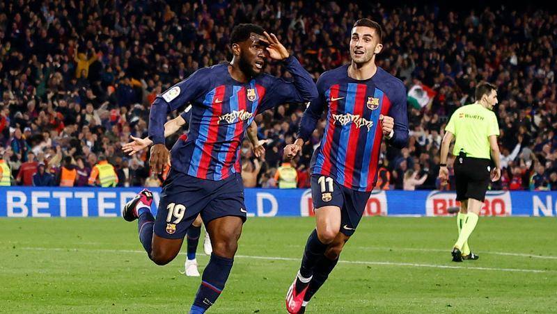 转会期巴塞罗那防线松动：CBA季后赛节点到来；态度坚定；球探报告显示潜力的简单介绍