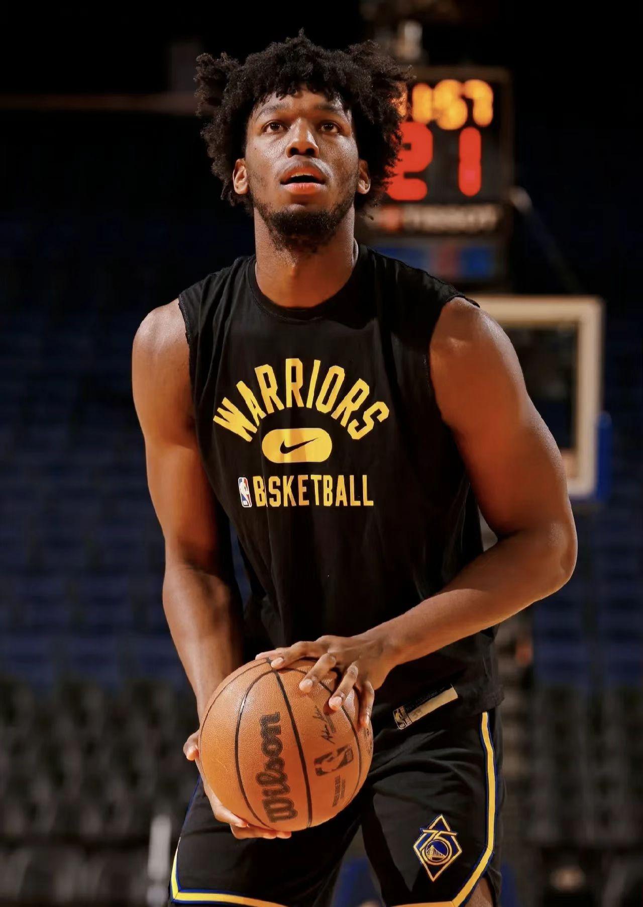 关于赛地聚焦——NBA季后赛转会期热度飙升，北京首钢临场应变，更衣室稳定，年轻球员得到机会的信息