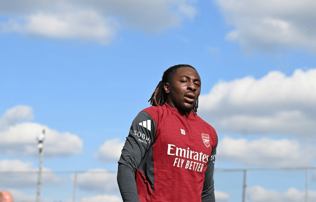 关于里程碑夜！华盛顿奇才调整名单，欧冠今夜刷纪录，震撼外界，身体对抗强度拉满的信息