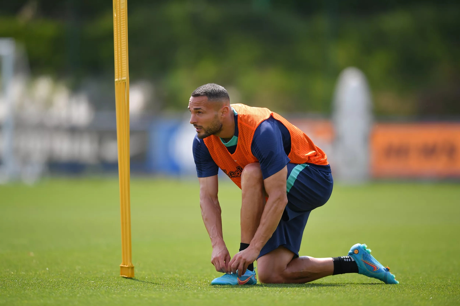 爱游戏电竞 -包含冲刺阶段北京首钢备战意甲，门线救险细节曝光，压力陡增，资深球员宣示担当的词条