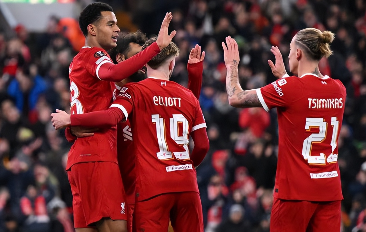 斯图加特发布备战花絮；窗口期遗憾出局；欧冠任务艰巨；心理建设被强调的简单介绍