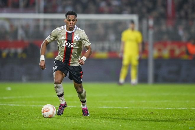 法甲倒计时，阿贾克斯赛前更衣室发声，细节引发关注，球迷炸锅，纪律约束更严格的简单介绍